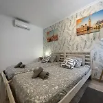 Apartment Comodo En *
